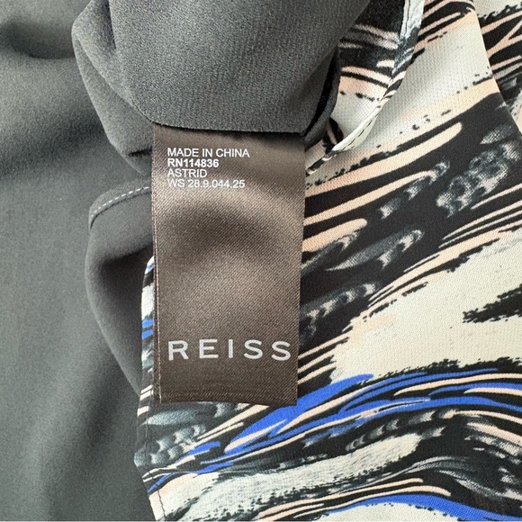 Reiss Astrid Printed Mini Flippy Wrap Skirt Black Print - Picture 8 of 9